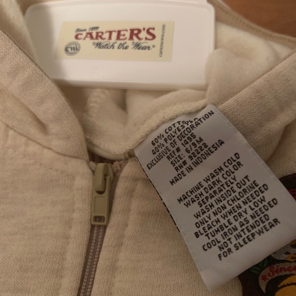 Carter’s sweat suit - Picture 3 of 3